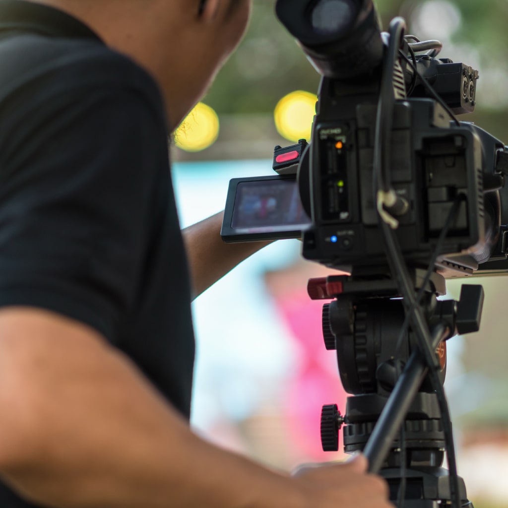 camera-crew-in-event